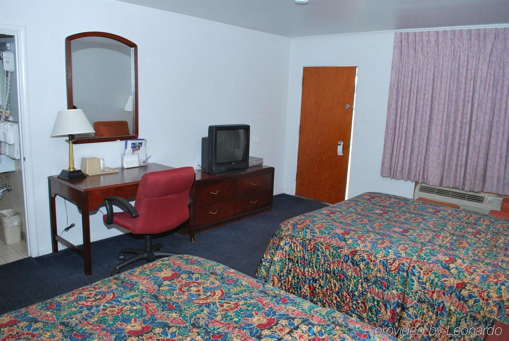 Majestic Inn & Suites Klamath Falls Room photo